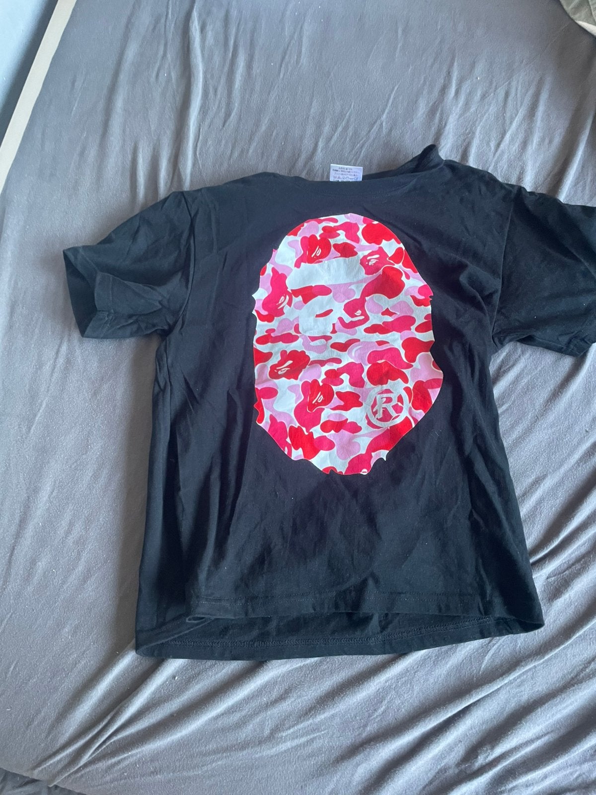 a bathing ape bape t shirt zwart roze camo maat s zgan, Kleding | Heren, T-shirts, Ophalen of Verzenden, Zo goed als nieuw, Maat 46 (S) of kleiner