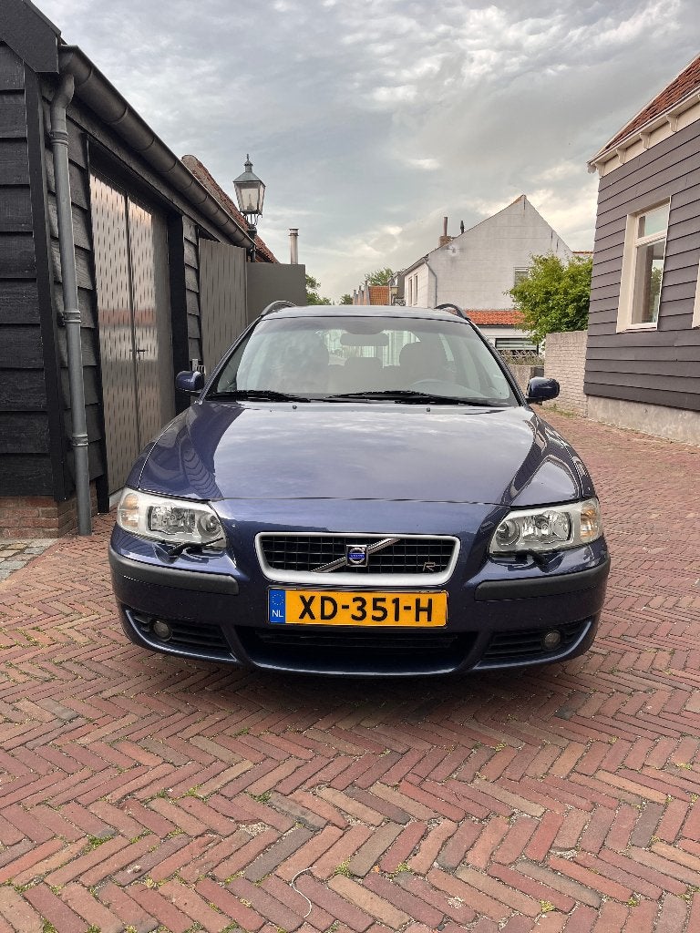 Volvo V70 2.5 R 2003 Cosmic blue / atacama, Automaat, 1800 kg, Blauw, 2521 cc
