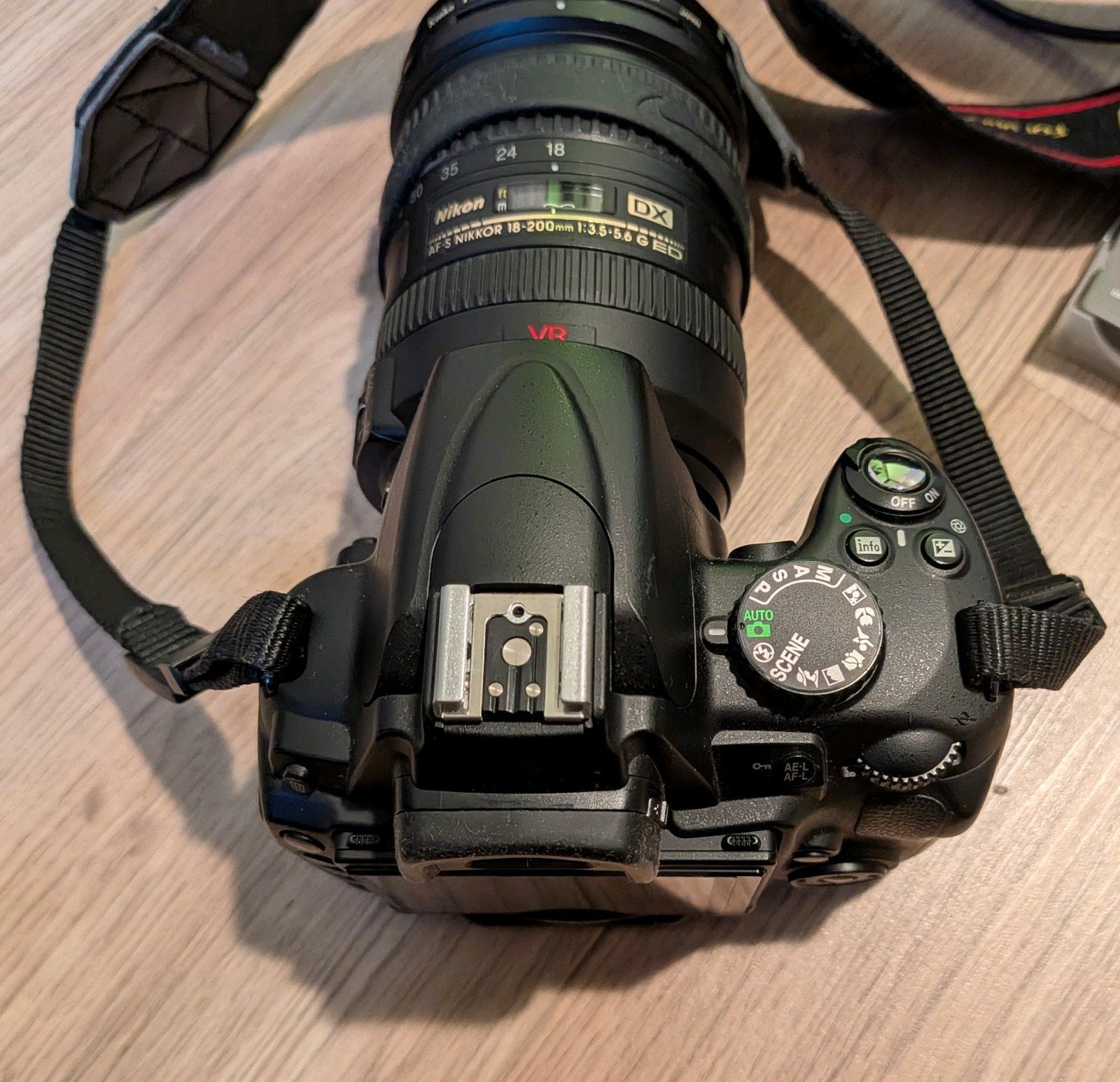 Nikon D5000 spiegelreflexcamera met 18-200mm lens en accesso, Audio, Tv en Foto, Fotocamera's Digitaal, Gebruikt, Spiegelreflex