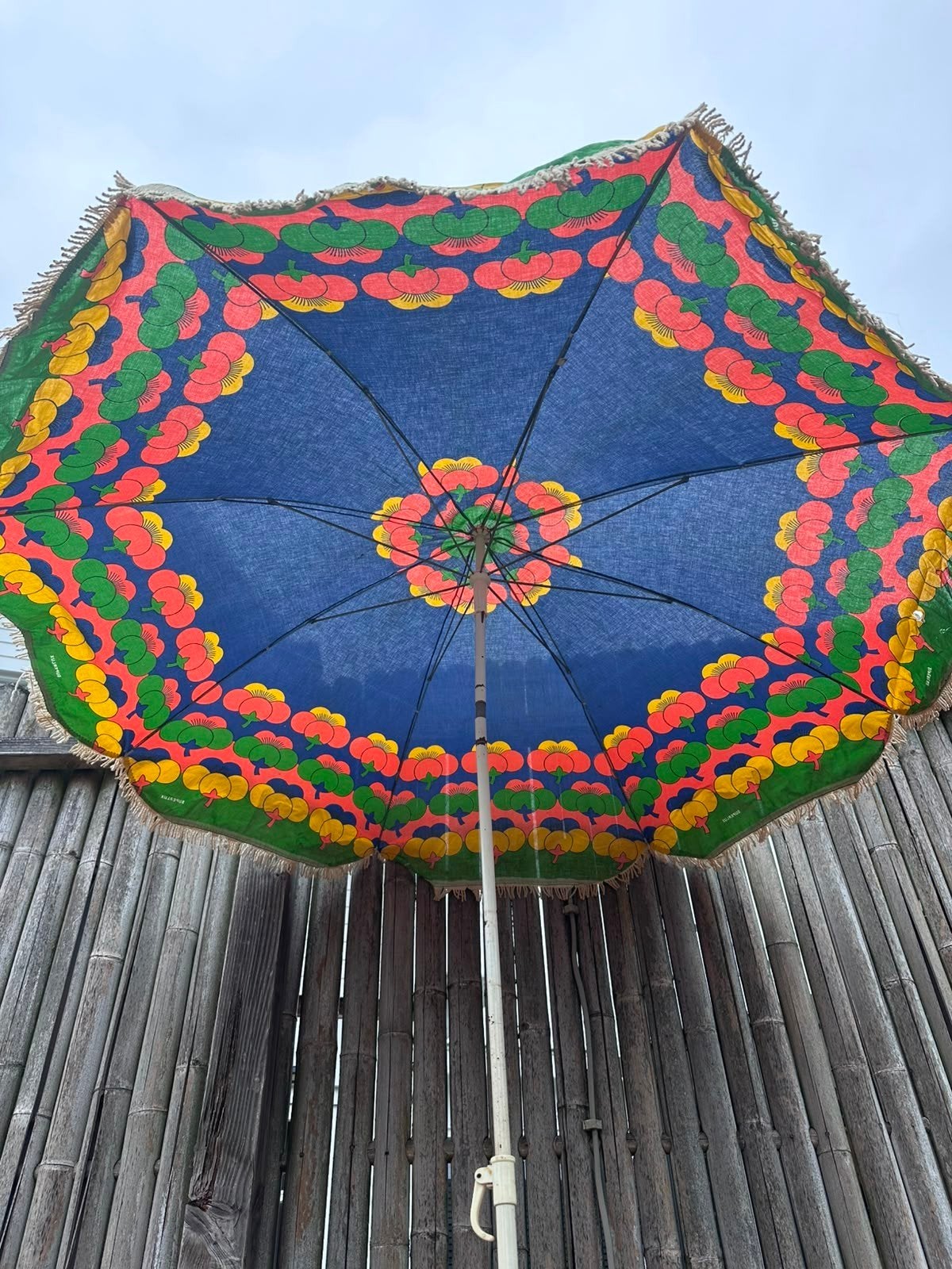 Vintage parasol met franjes oranje groen blauw geel jaren 70, Tuin en Terras, Ophalen, Gebruikt, 1 tot 2 meter, Nvt