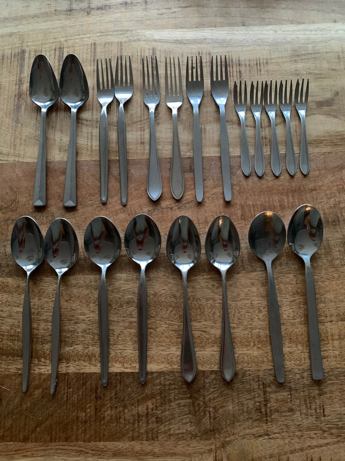 Bestekset + Houten Bestekbak en Servetringen, Ophalen