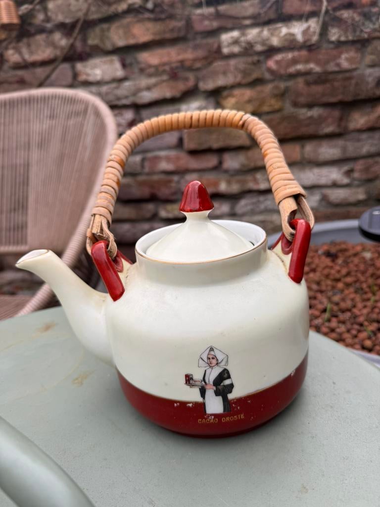 Droste cacao pot kan, Ophalen