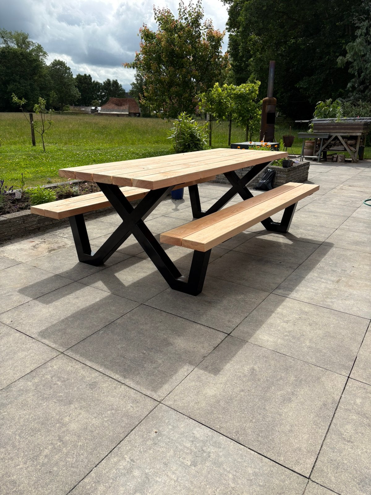 Robuuste Douglas Picknicktafel - Stalen X-Poten | Tuintafel, Tuin en Terras, Picknicktafels, Ophalen, Nieuw, Rechthoekig, Hout