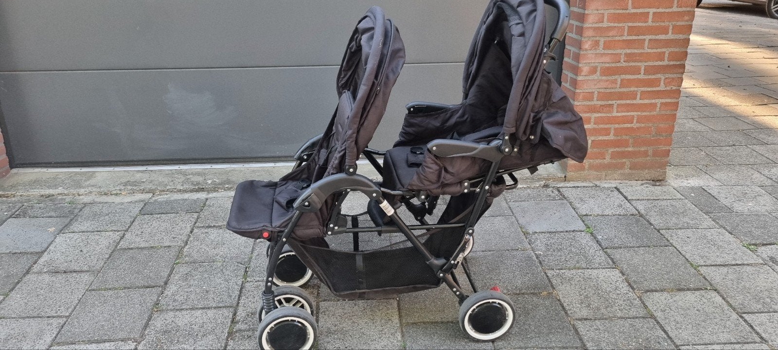 zwarte tweeling/ duo buggy, Ophalen, Zo goed als nieuw