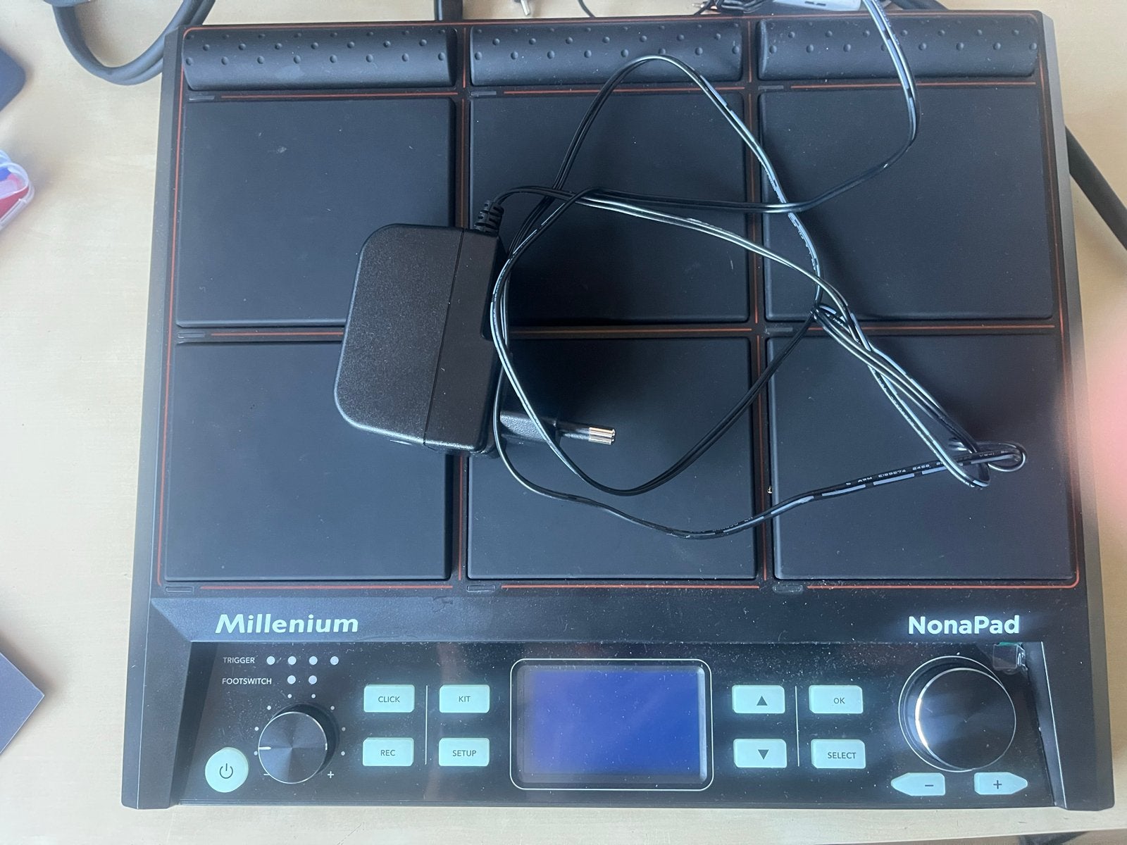 Millenium NonaPad met standaard en draagtas, Ophalen, Zo goed als nieuw, Overige merken, Elektronisch