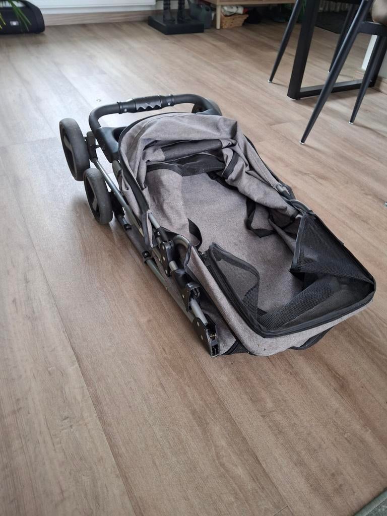Honden buggy voor de wat kleinere hond, Ophalen