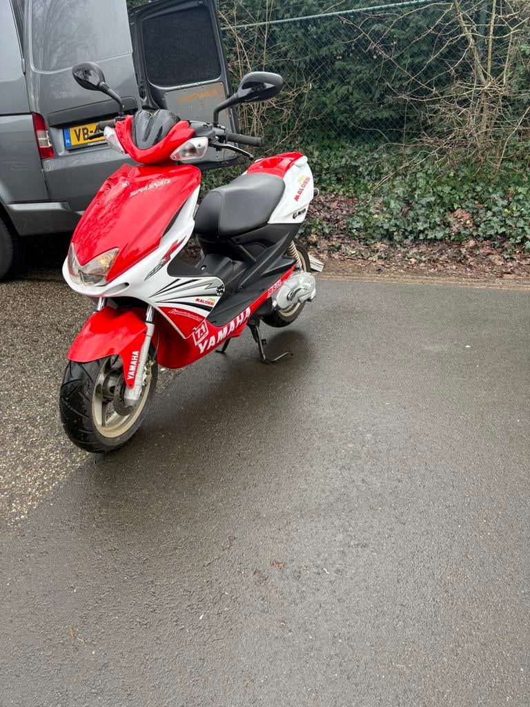 Yamaha aerox 100cc a1!, Fietsen en Brommers, Scooters | Yamaha, Zo goed als nieuw, Aerox, Benzine, Ophalen