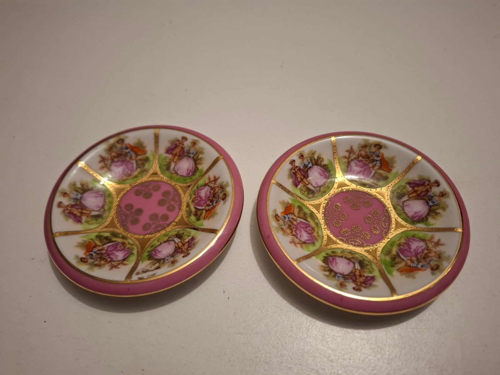 Set van 2 Antieke Porseleinen Schoteltjes JKW, Ophalen of Verzenden
