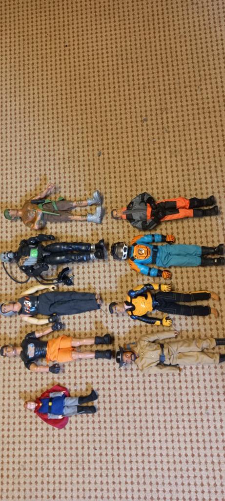 Diverse actie poppen, Ophalen