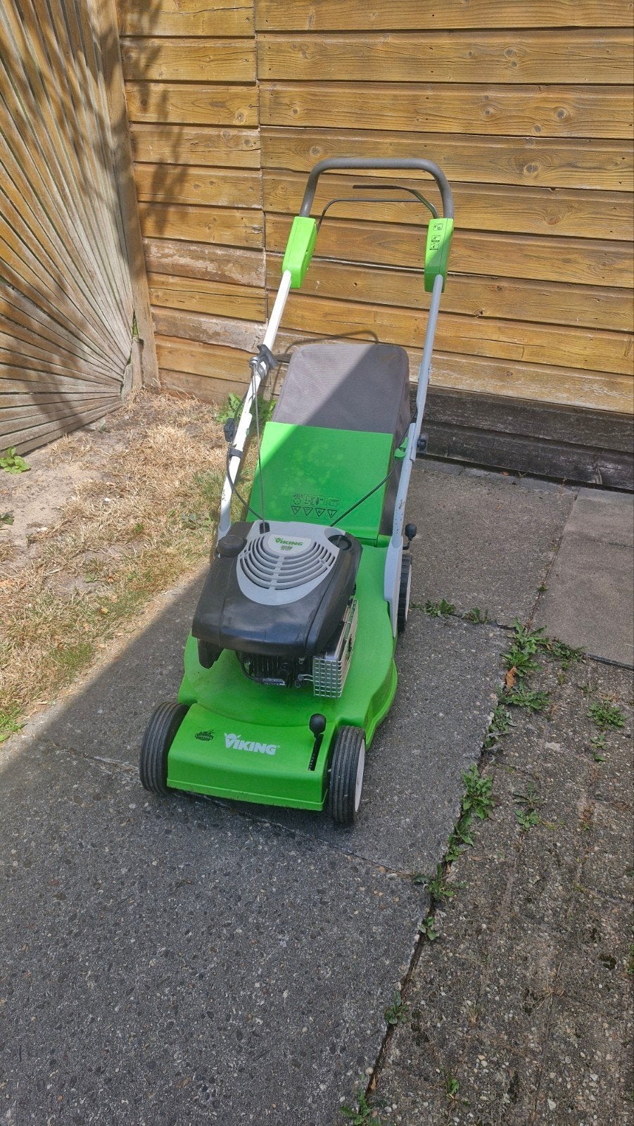 viking (stihl) aangedreven motormaaier., Ophalen