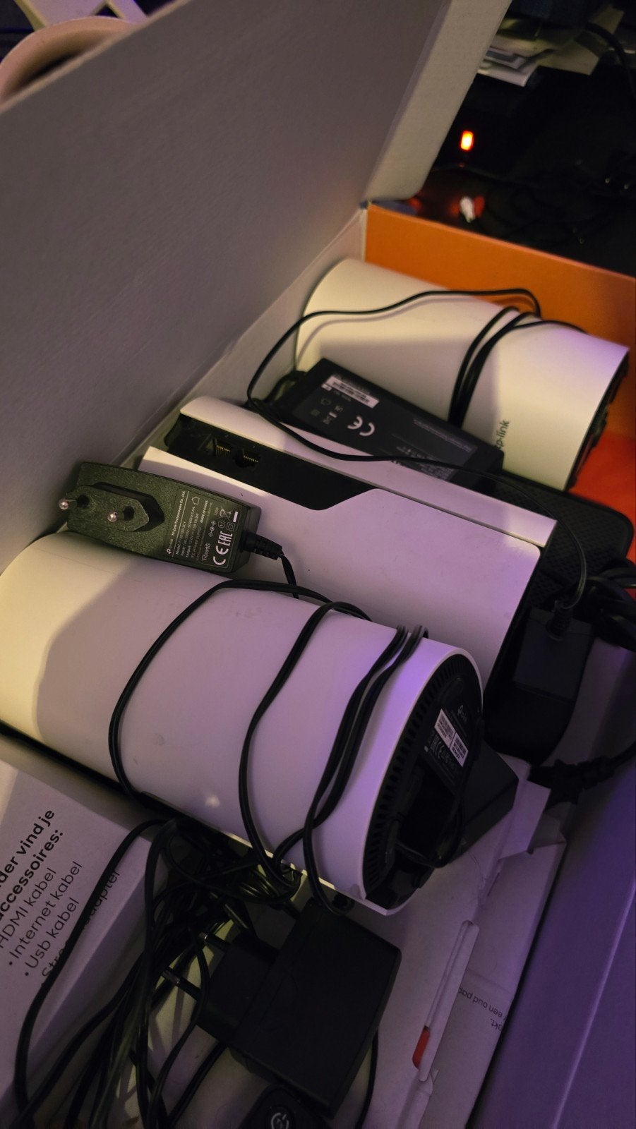 Ziggo Deco Towers WiFi 3 stuks, Ophalen of Verzenden, Gebruikt, Router, Ziggo