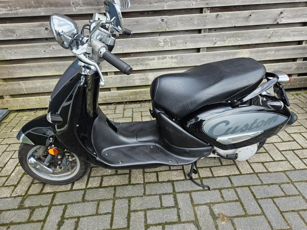 APRILIA MOJITO PIAGGIO MOTORBLOK GEEL KENTEKEN., Ophalen, Gebruikt, Maximaal 45 km/u, Aprilia Mojito Custom