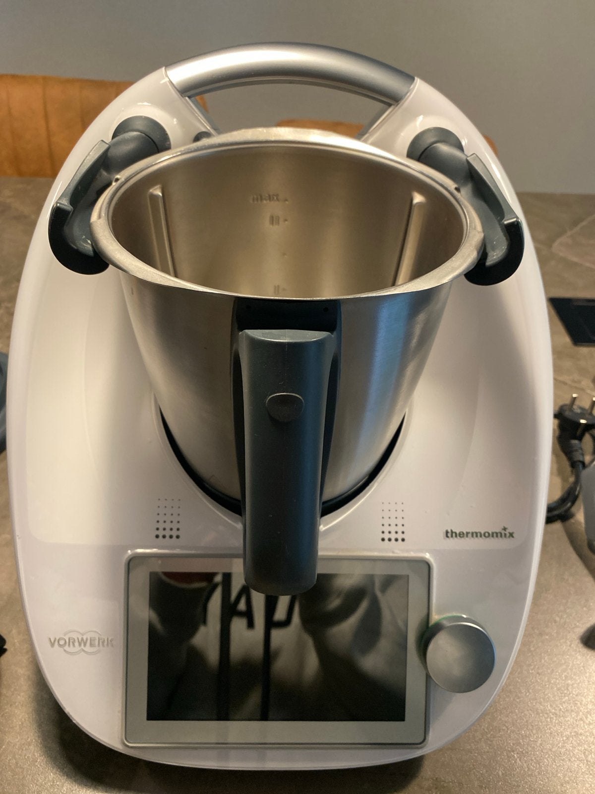 Thermomix TM6 met nieuwe mengkom en accessoires, Witgoed en Apparatuur, Keukenmixers, Ophalen, 3 snelheden of meer, Zo goed als nieuw