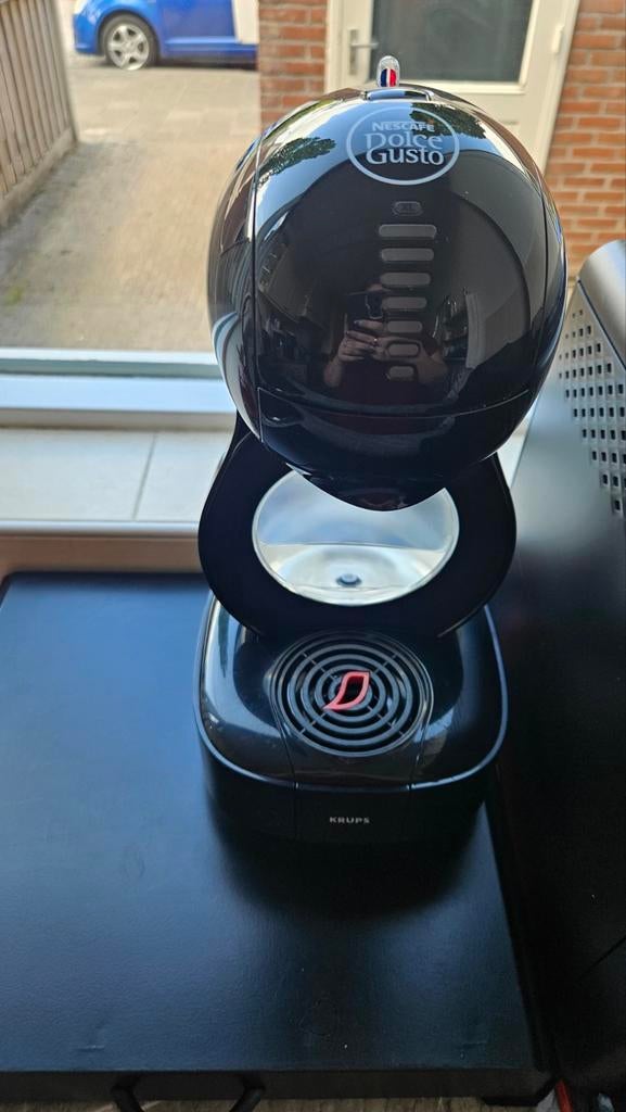 Dolce Gusto koffiezetapparaat met capsulelade, Gebruikt, Koffiemachine, Ophalen of Verzenden, 1 kopje