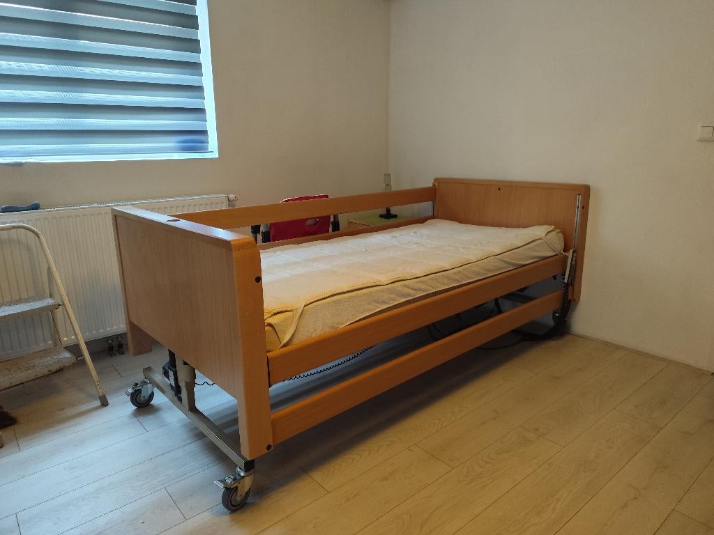 Hoog laag bed, Diversen, Ophalen, Zo goed als nieuw