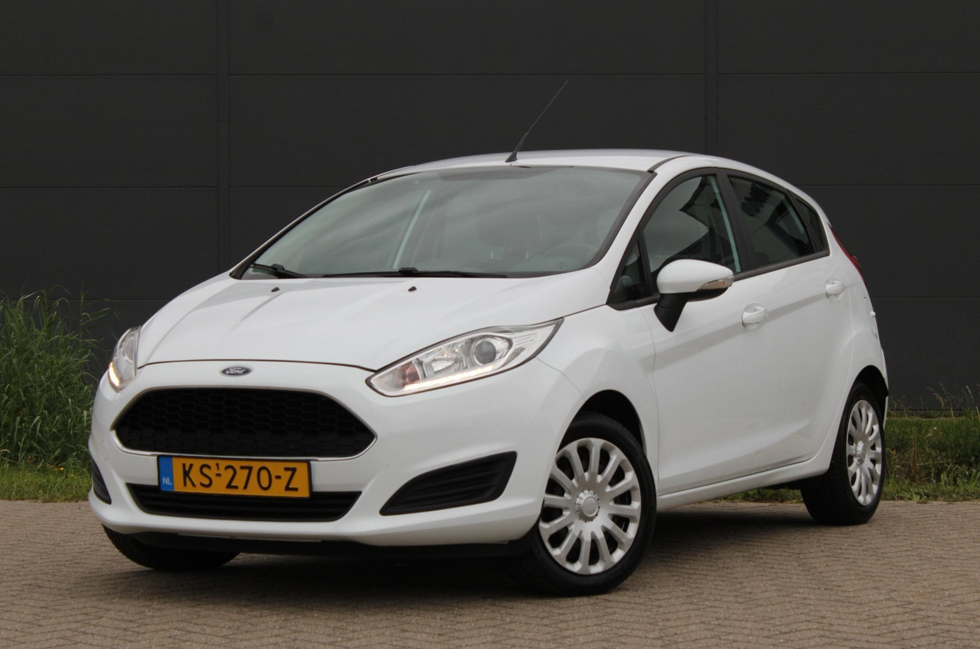 Ford Fiesta 1.0 Style Airco Nav Bluetooth NweDistributiesnaa, Auto's, Ford, 525 kg, Origineel Nederlands, Bedrijf, Handgeschakeld