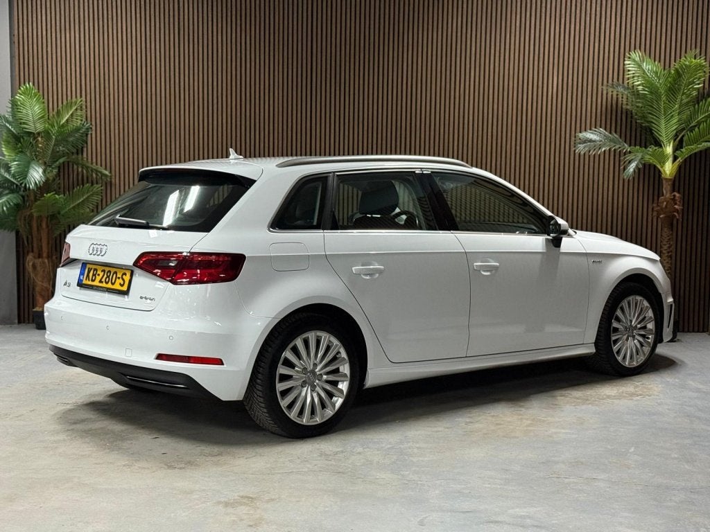 Audi A3 Sportback 1.4 e-tron Attr. PL+ (bj 2015), Auto's, Audi, Gebruikt, 4 cilinders, 150 pk, 180 min
