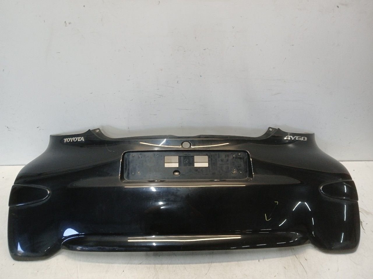 Bumper achter Toyota Aygo, Auto-onderdelen, Carrosserie en Plaatwerk, Onderdelen@venauto.nl, Van der Ven Autorecycling B.V., Gebruikt