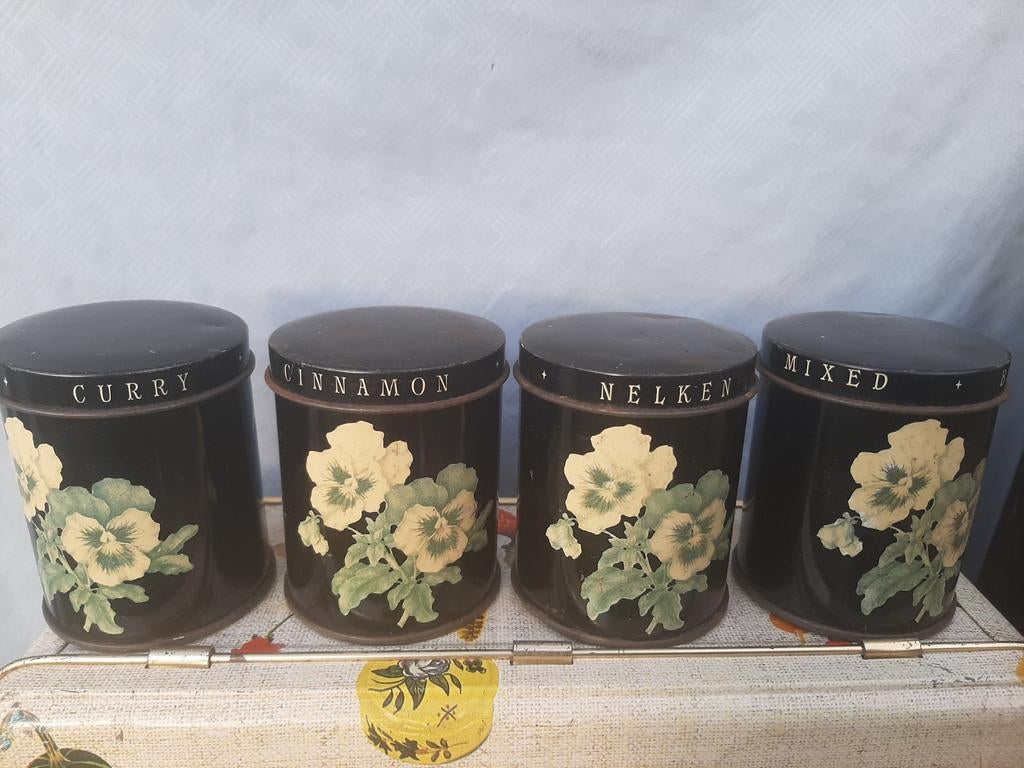 4 kleine kruiden blikjes, Verzamelen, Blikken, Ophalen of Verzenden, Overige