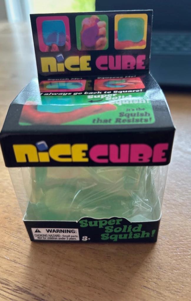 Groothandel gezocht Fidget Ice Cube - Super Solid Squish!, Kinderen en Baby's, Ophalen of Verzenden, Nieuw, Jongen of Meisje