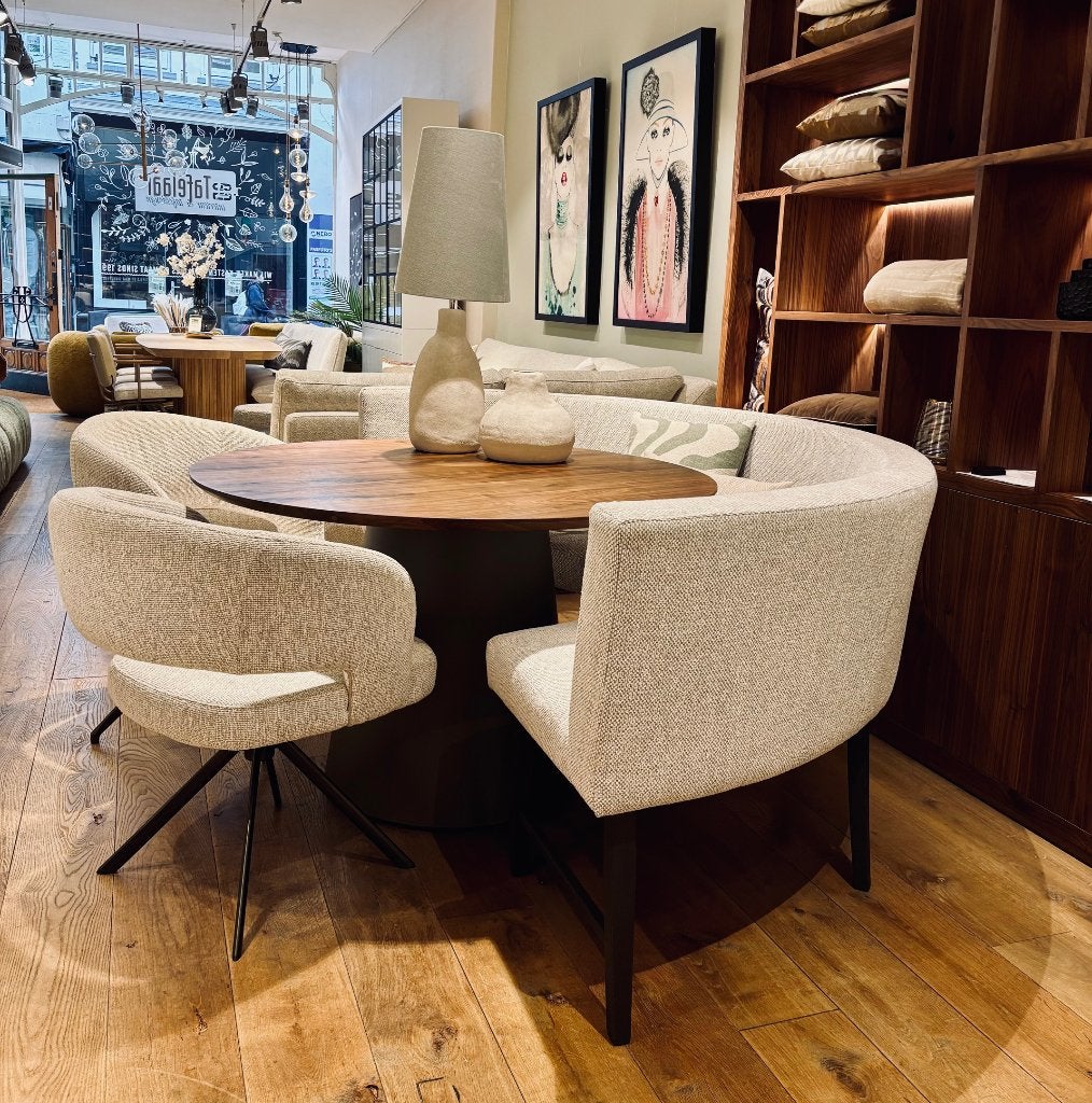Ronde Notenhouten tafel 120 cm, Ophalen, Rond, Zo goed als nieuw, Vier personen