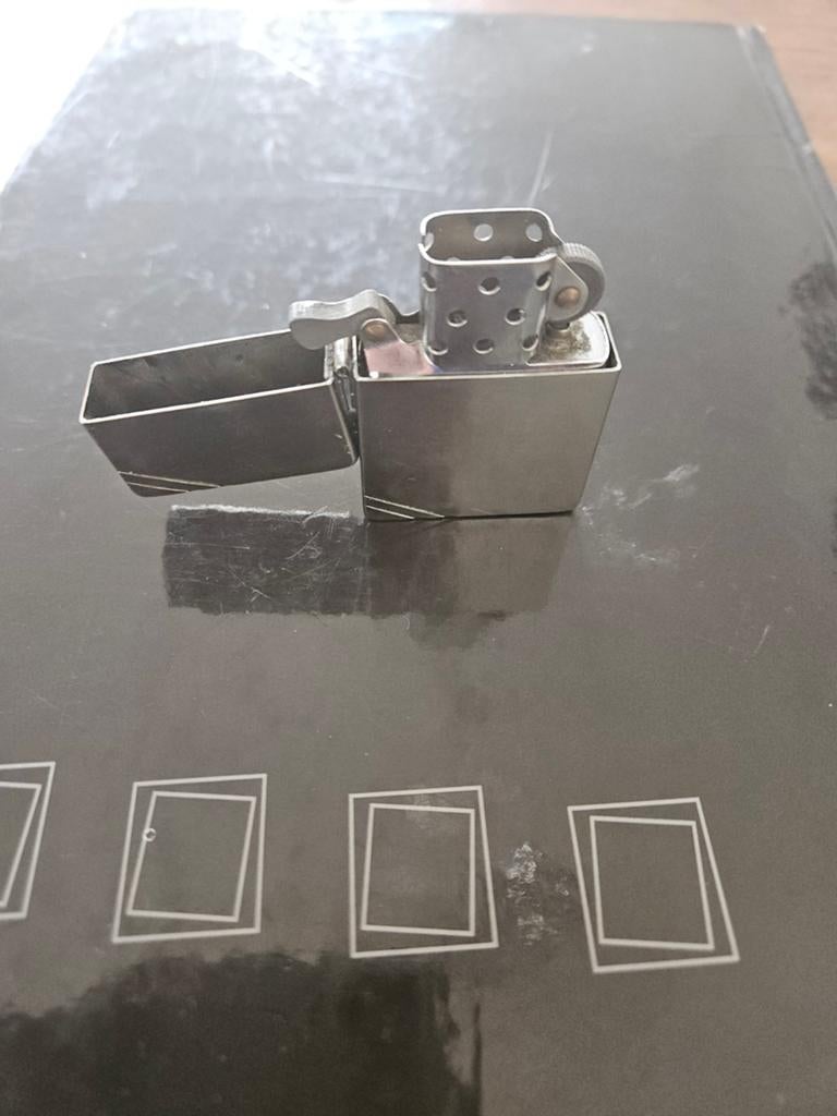 Zippo 1935 Replica aansteker - J Zippo 08, Verzamelen, Ophalen of Verzenden