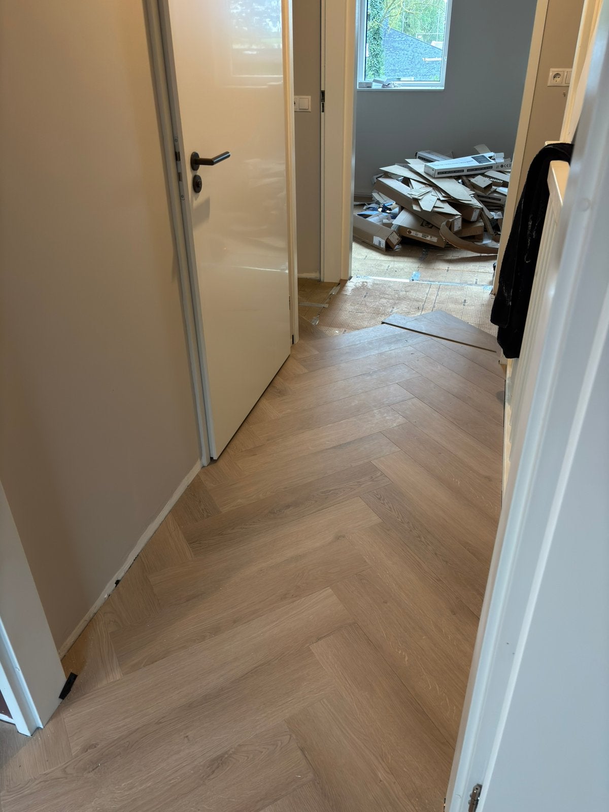 Floorlife YUP Merton Herringbone Dark oak (Visgraat), Ophalen, Zo goed als nieuw, Overige typen