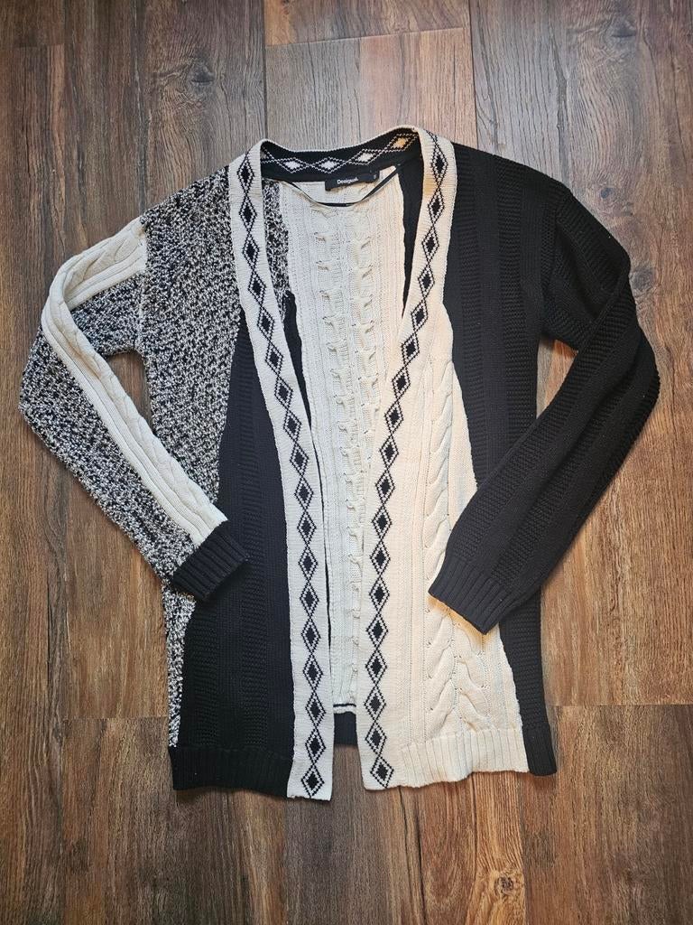 Desigual prachtig zwart wit vest mt S in zeer goede staat., Ophalen of Verzenden, Zo goed als nieuw, Maat 36 (S), Zwart