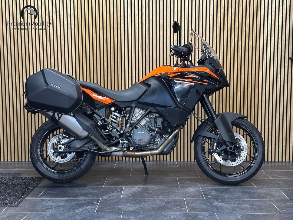 KTM 1090 ADVENTURE (BJ 2018 / 43239 KM), Motoren, 2 cilinders, KTM, Motorrijbewijs A, Bedrijf