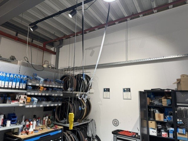 Complete fiets werkplaats met gereedschap overname, Ophalen of Verzenden, Zo goed als nieuw