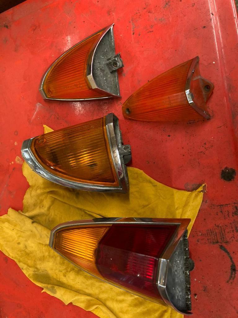 Boekje & verlichtingsdelen Ford Taunus, Ophalen of Verzenden