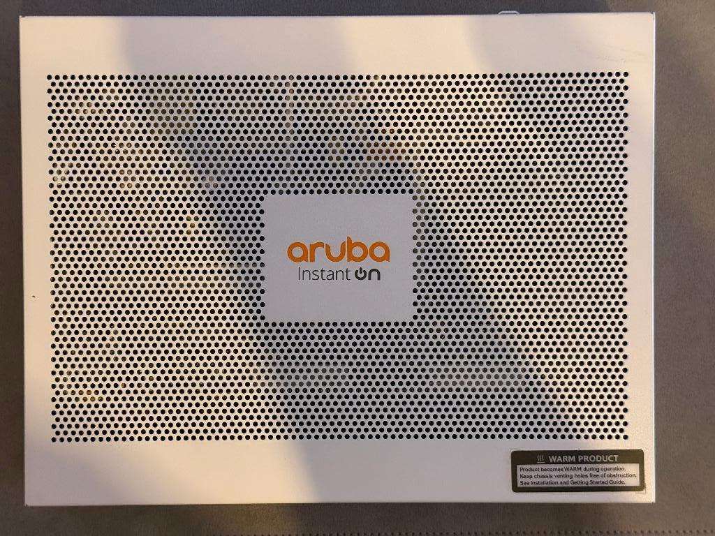 Aruba Instant On 1830 PoE-Switch, Ophalen of Verzenden, Zo goed als nieuw