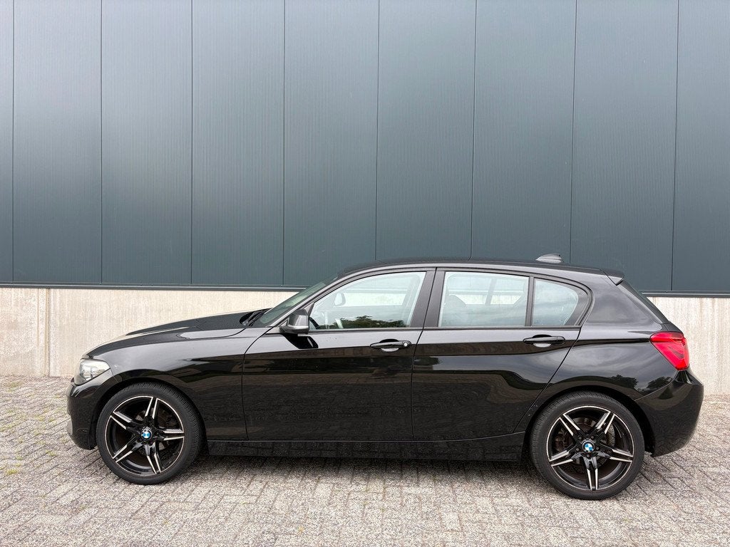 BMW 1-serie 116d M Sport, Auto's, BMW, Start-stop-systeem, Gebruikt, Euro 6, Zwart