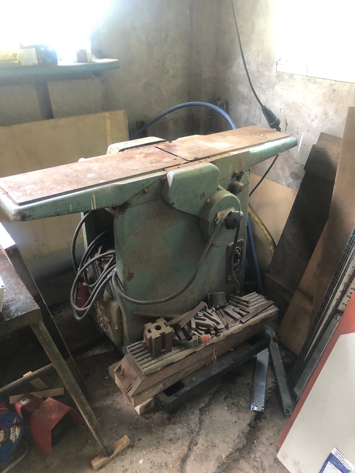 Sicar Verdikte Bank 150mm, 380V met hulpstukken, Doe-het-zelf en Verbouw, Gereedschap | Overige machines, Ophalen of Verzenden