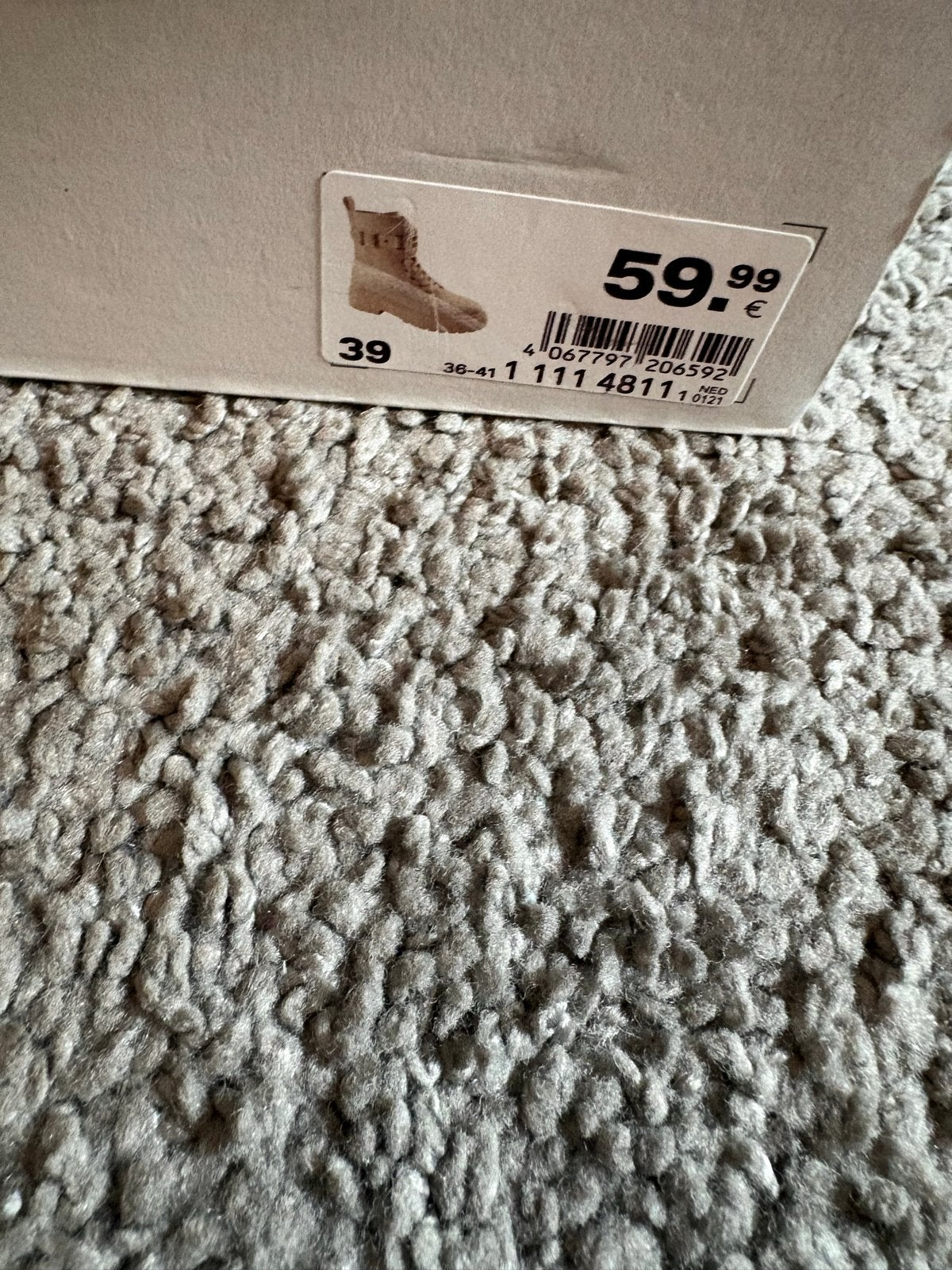 Esprit Veterlaarzen Crème Maat 39, Kleding | Dames, Schoenen, Ophalen of Verzenden, Nieuw, Beige, Lage of Enkellaarzen