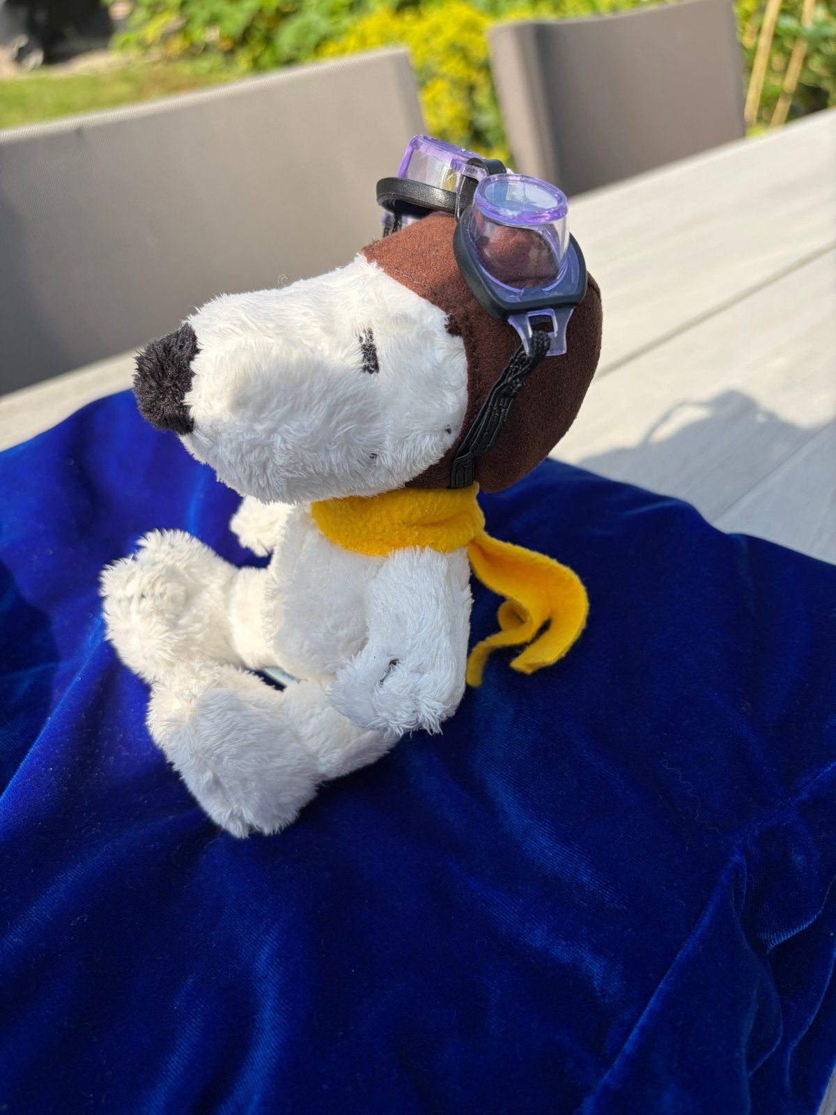 Snoopy knuffel, Overige karakters, Happy Horse, Zo goed als nieuw, Met kleding of accessoire