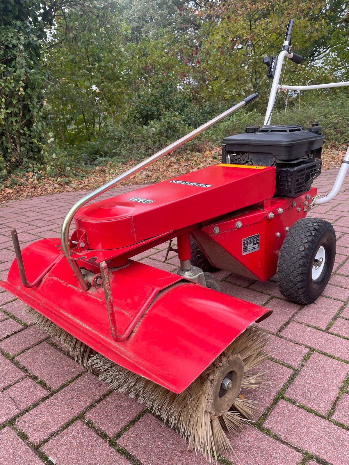 Tielbürger TK-30 Veegmachine - Krachtig en Betrouwbaar, Tuin en Terras, Ophalen, Gebruikt