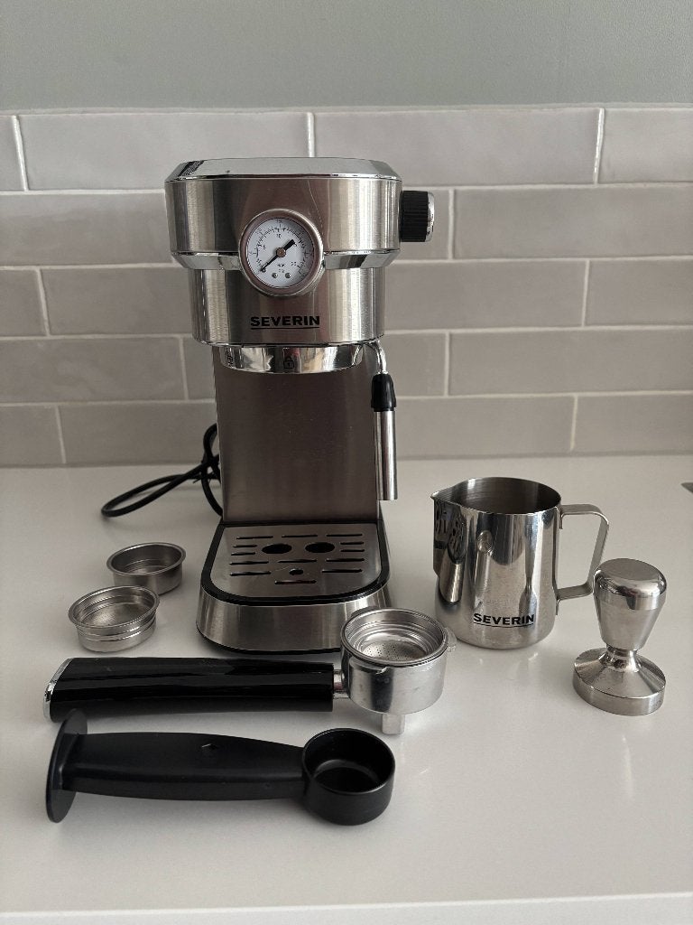 Severin Espresa Plus Espressomachine met Barista Set, Witgoed en Apparatuur, Koffiezetapparaten, Stoompijpje, Espresso apparaat