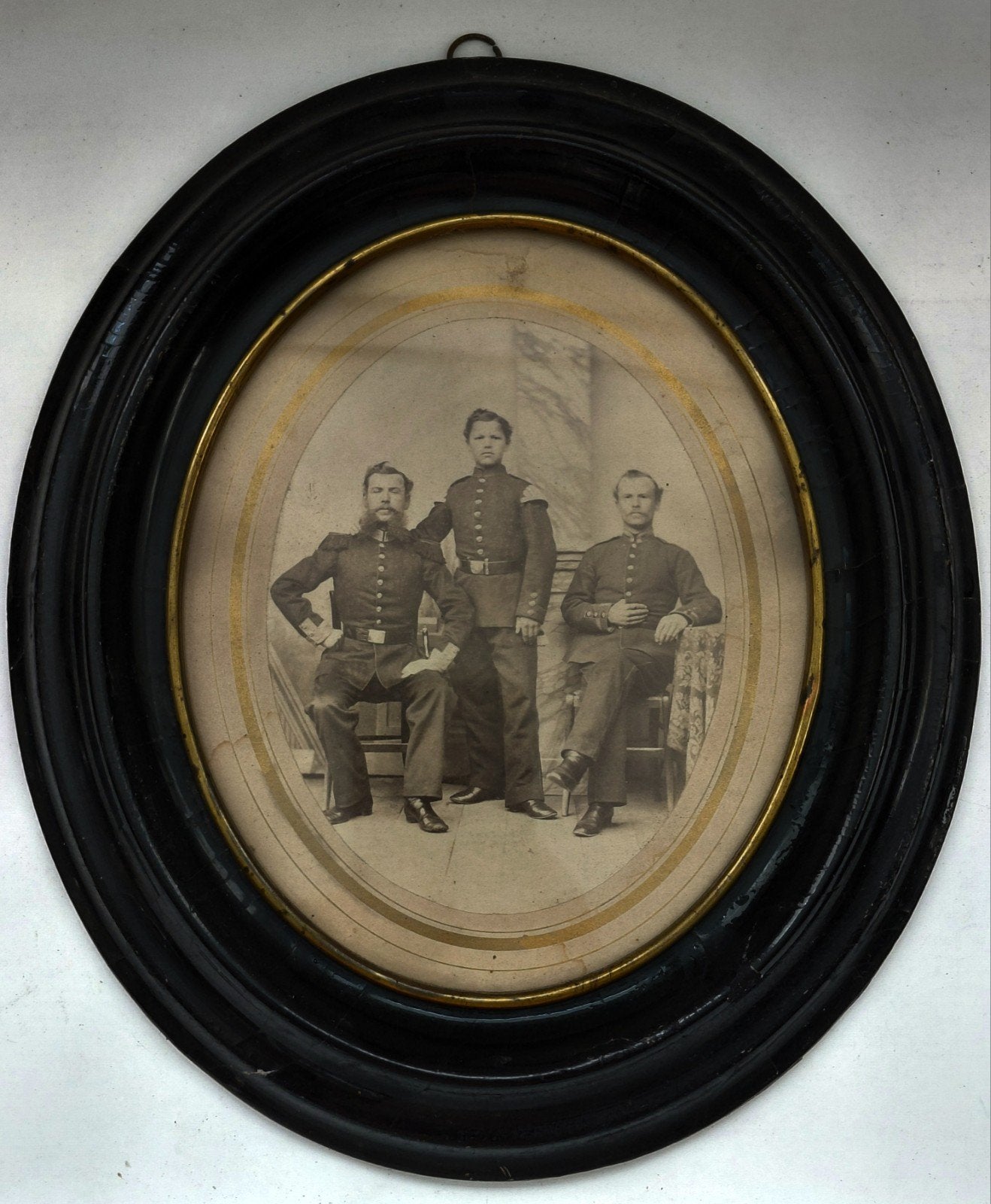 Zeer oude foto van 3 militairen, Antiek en Kunst, Ophalen of Verzenden