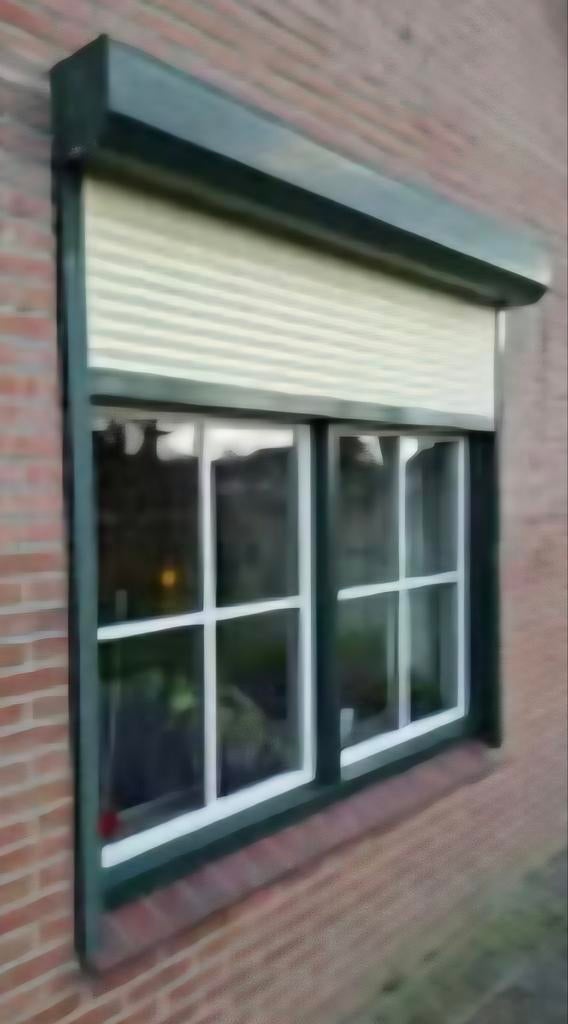 Elektrisch rolluik groen beige, Doe-het-zelf en Verbouw, Rolluiken, Ophalen, Gebruikt, 200 cm of meer, 200 cm of meer