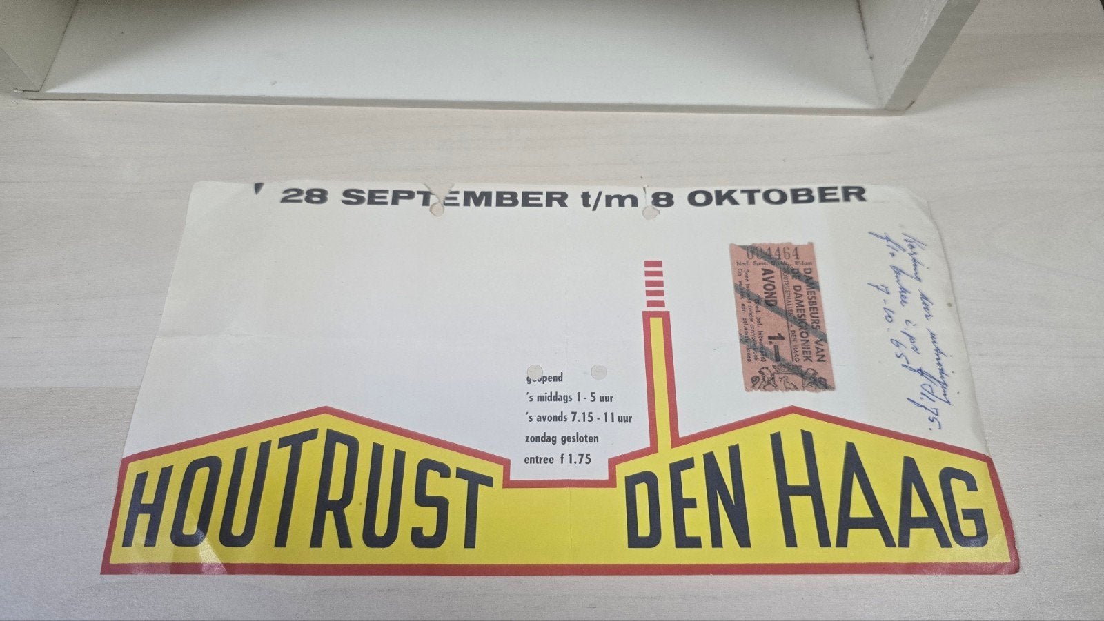 Oude advertentie Damesbeurs Houtrust Den Haag 1965, Ophalen of Verzenden, 1960 tot 1980, Nederland, Knipsel(s)