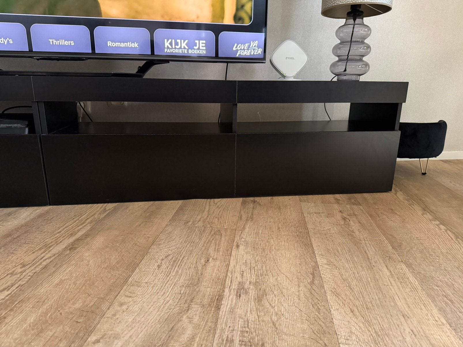 Televisiemeubel zwart, Ophalen, 100 tot 150 cm, Zo goed als nieuw, Minder dan 100 cm