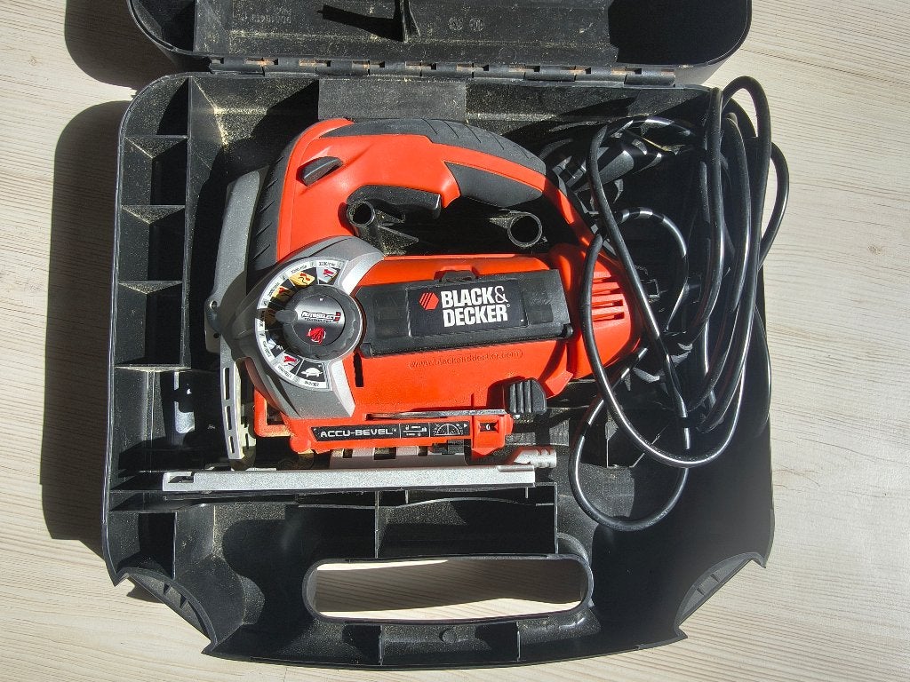 Black & Decker KS950SL Jigsaw, Doe-het-zelf en Verbouw, Gereedschap | Zaagmachines, Ophalen, Gebruikt, Decoupeerzaag, BLACK & DECKER