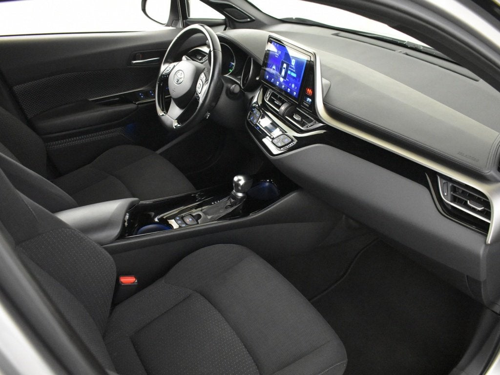 Toyota C-HR 1.8 Hybrid Bi-Tone | Trekhaak | Blindspot | JBL, Auto's, Automaat, Euro 6, 4 cilinders, 122 pk