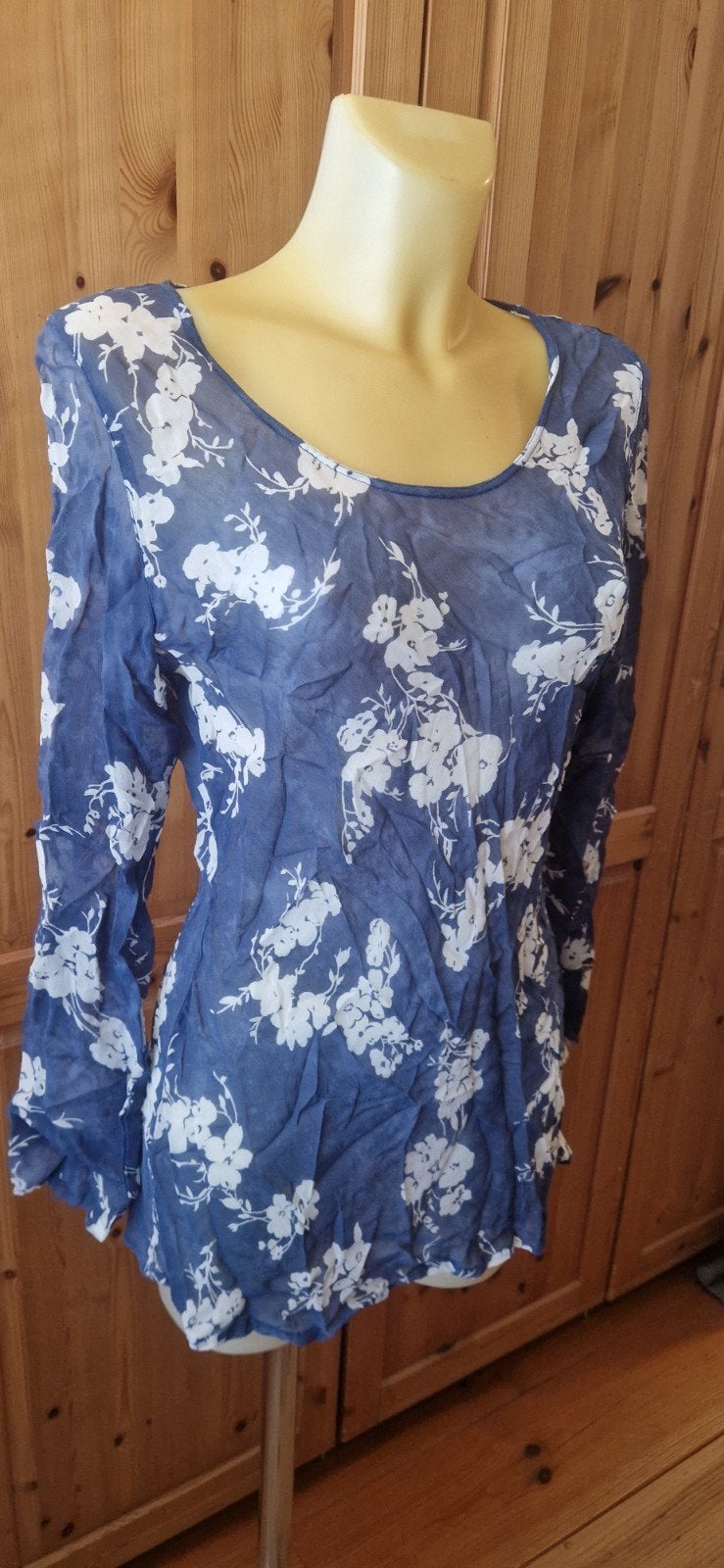 Hennes Collection Blauwe Blouse met Bloemenprint Maat 44, Blauw, Maat 42/44 (L), Ophalen of Verzenden, Zo goed als nieuw