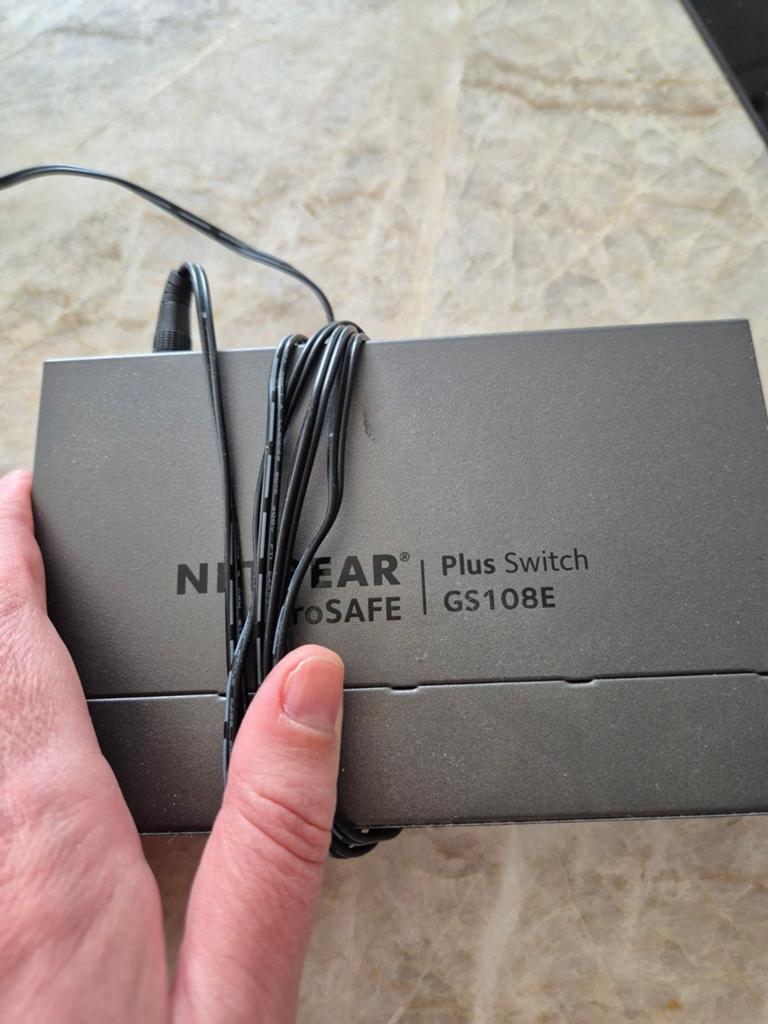 Netgear GS108E Plus Switch - 8 Gigabit poorten, VLAN, Computers en Software, Netwerk switches, Ophalen of Verzenden
