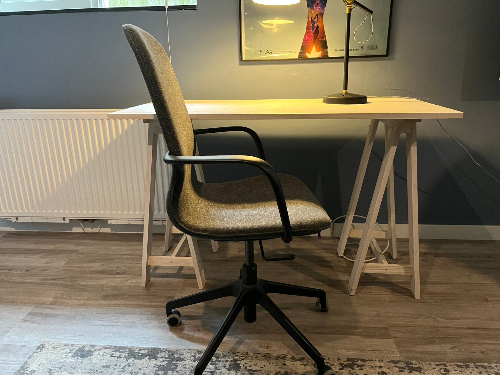 Ikea antraciet burostoel wieltjes in hoogte verstelbaar zgan, Ophalen, Zo goed als nieuw, Grijs, Bureaustoel
