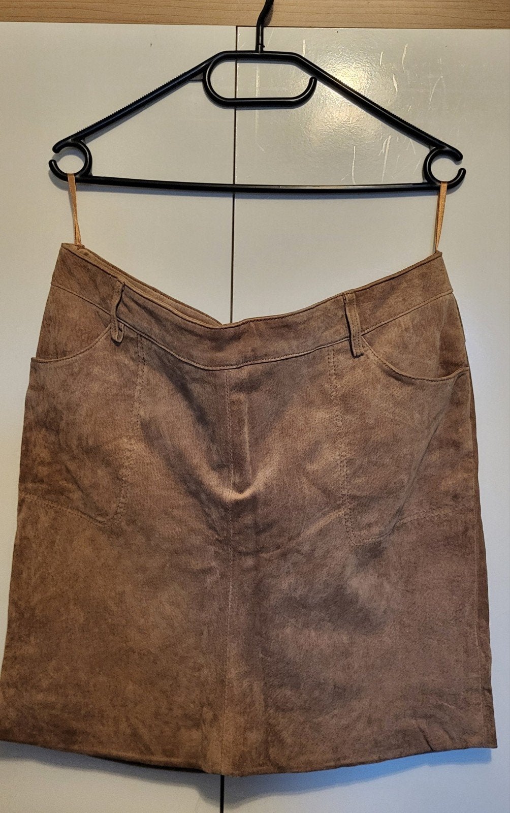 Mooie suède rok van Brooker, maat 44, Kleding | Dames, Brooker, Bruin, Maat 42/44 (L), Ophalen of Verzenden