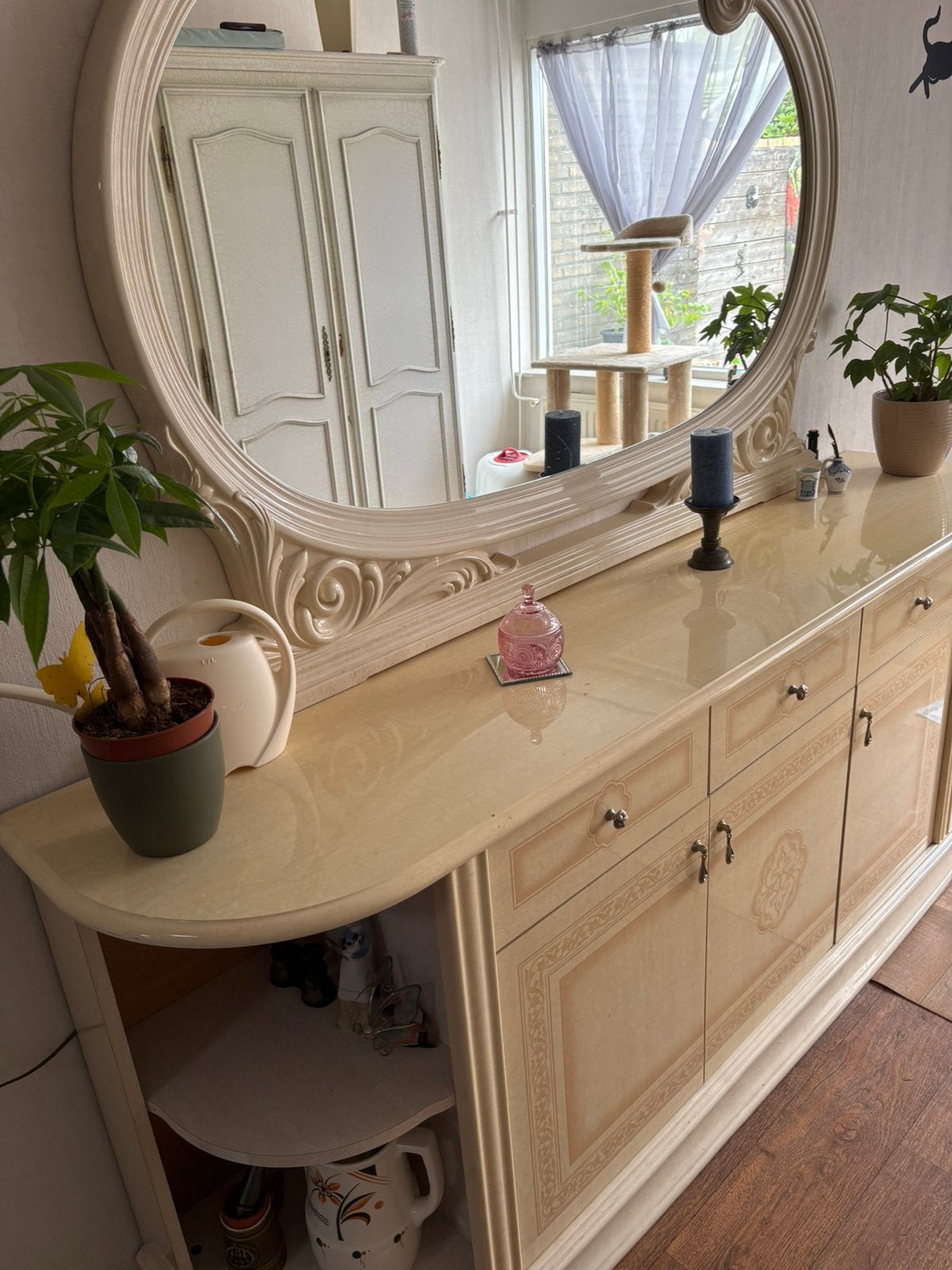 Dressoir gratis, Huis en Inrichting, Kasten | Dressoirs, Gebruikt, 200 cm of meer, 25 tot 50 cm, Ophalen