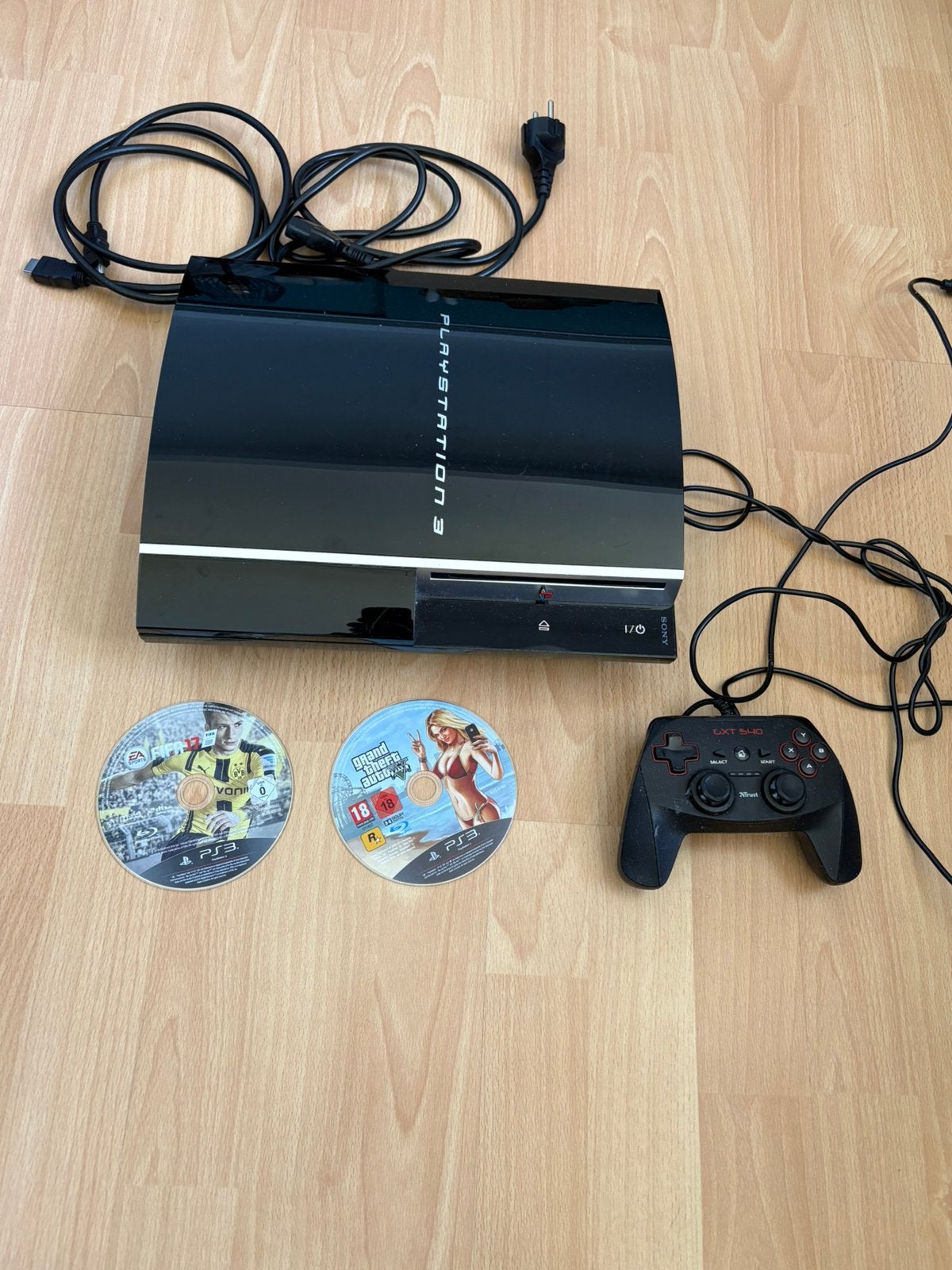 Ps3 phat met controller en spellen, Spelcomputers en Games, Spelcomputers | Sony PlayStation 3, Phat, Zo goed als nieuw, Met 1 controller